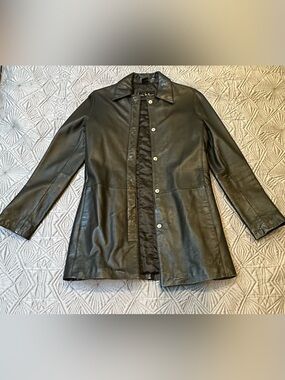 Nicole Miller Classic Black Leather Women's Jacket - Timeless Design